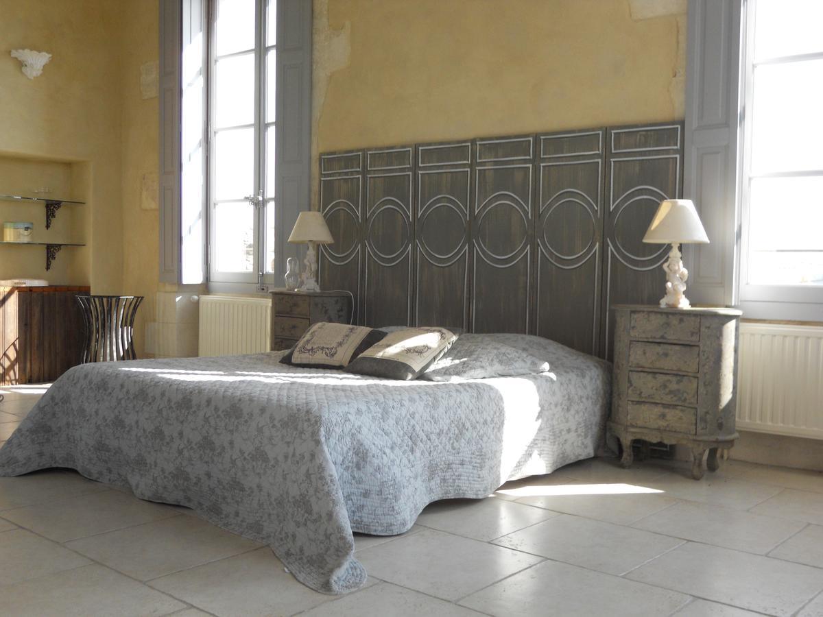 Le Posterlon Bed and Breakfast Caumont-sur-Durance Buitenkant foto
