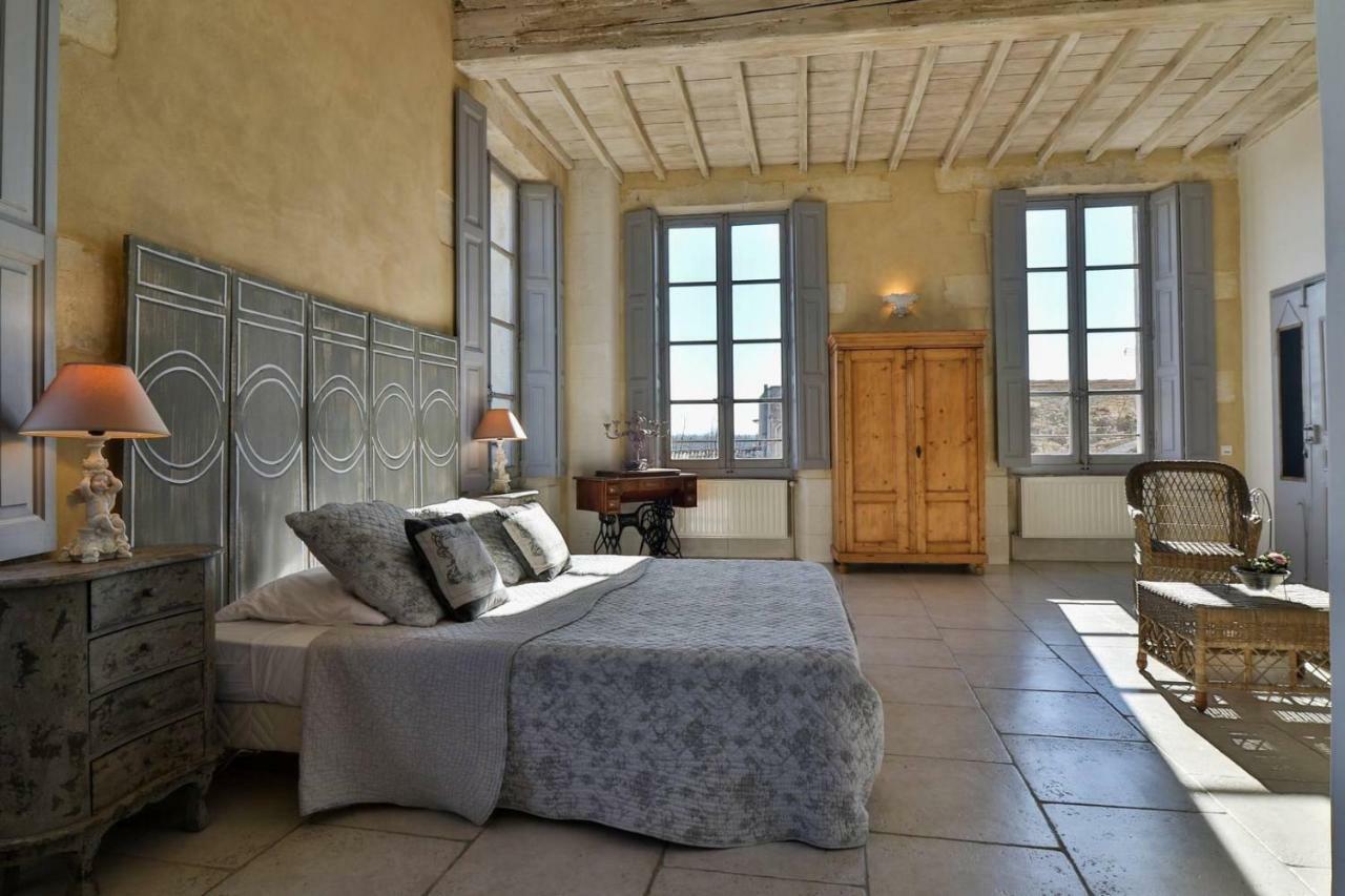Le Posterlon Bed and Breakfast Caumont-sur-Durance Buitenkant foto